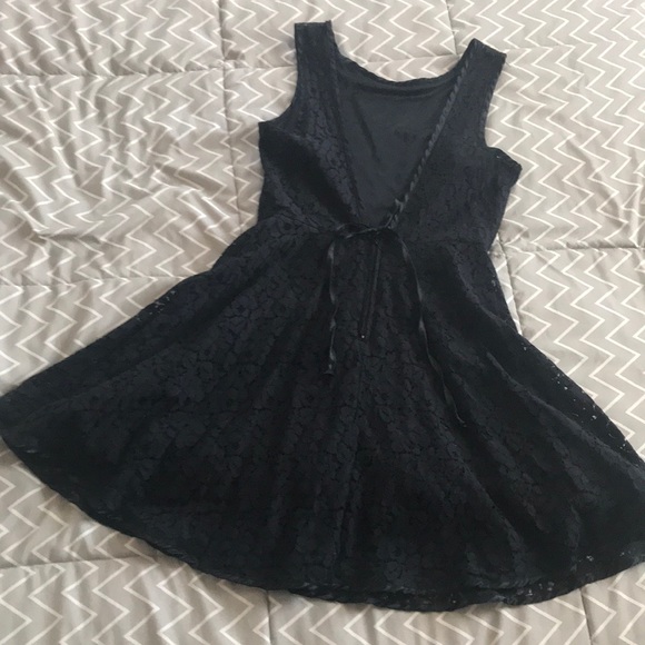 🖤 Beautiful black lace Dress 🖤 - Picture 3 of 6